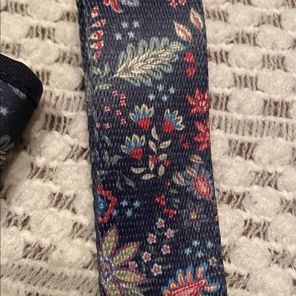 NWT Simply Southern Floral Keychain and Insulated Drink Holder Set - Navy